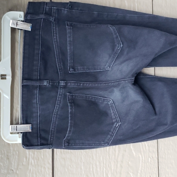 Old Navy Higher High-Waisted Rockstar 24/7 Sculpt Black Super Skinny Jeans - Picture 6 of 9